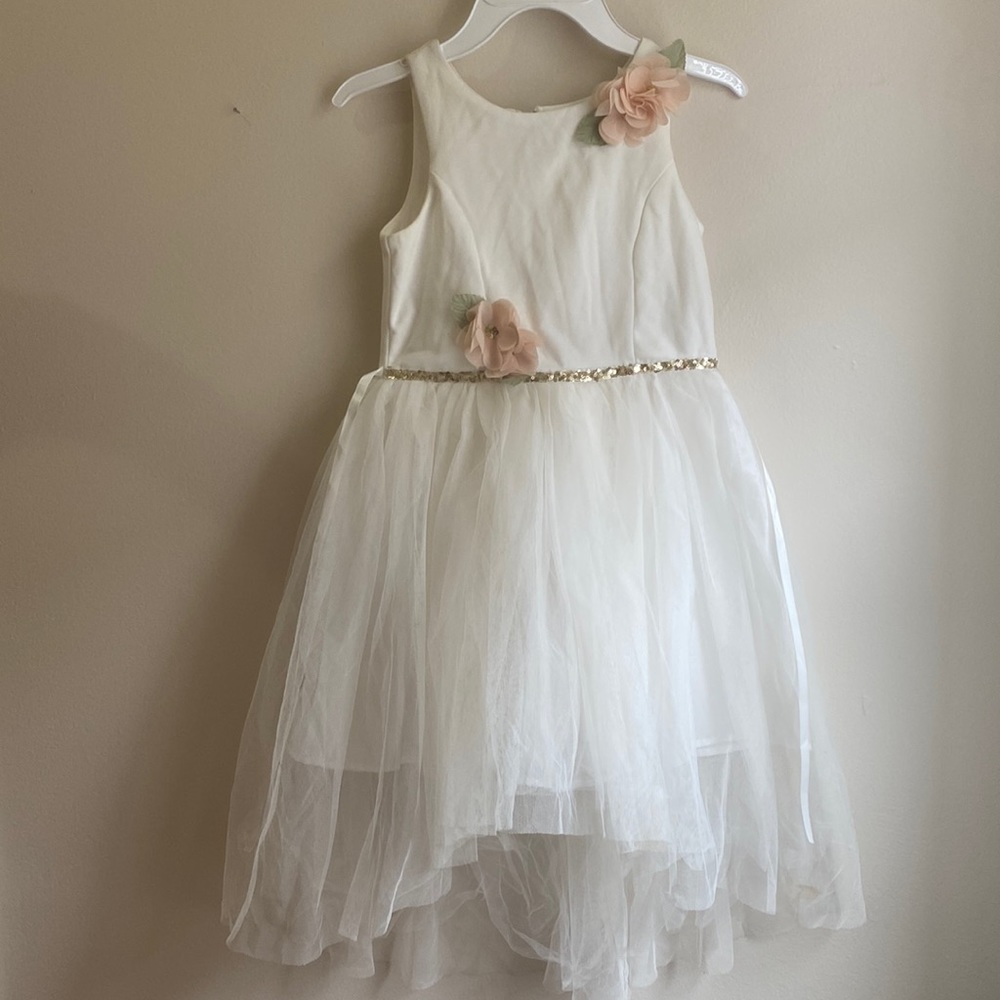 Beautiful high-low sleeveless dress size 8